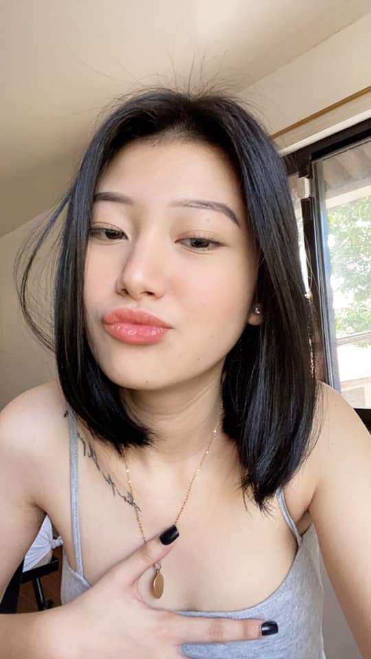 Cậu thanh niên phải lòng cô giáo nhưng rồi bố anh lại tái hôn với cô ấy…