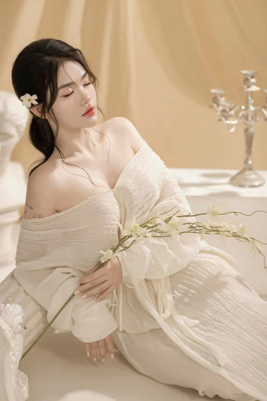 Toàn bộ ảnh tự sướng sex của anh chàng mmn tuyệt vời và bạn tình của anh ta có thân hình tuyệt đỉnh và đôi chân đẹp, PHẦN 2, con đĩ nhỏ bé có thân hình thực sự tuyệt vời! Đồng phục OL khác nhau, địa điểm khác nhau, sex đang đến, cứ quan hệ đi...